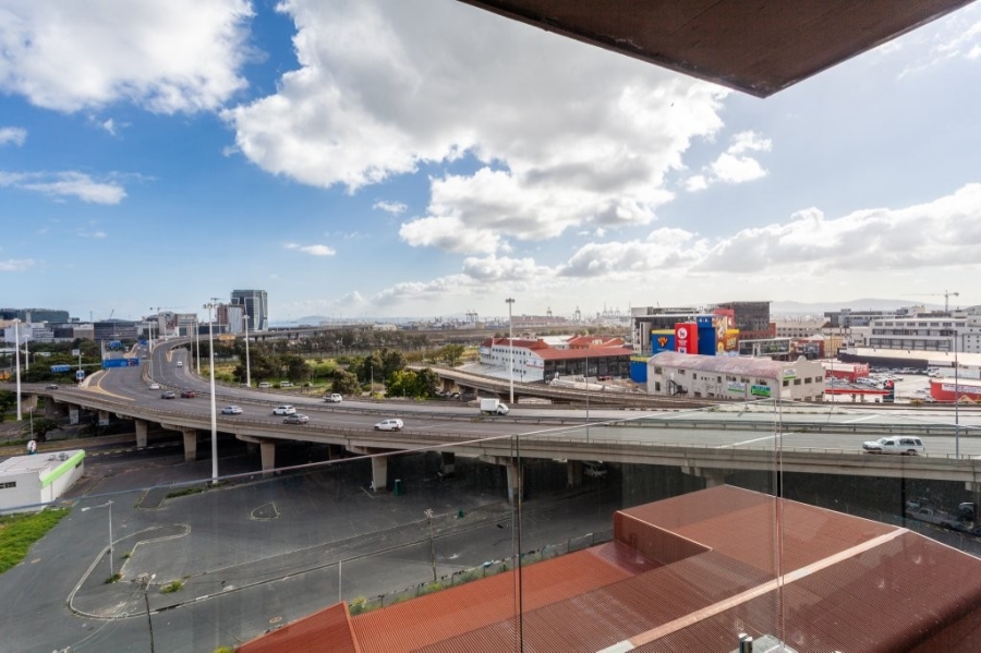 2 Bedroom Property for Sale in Zonnebloem Western Cape